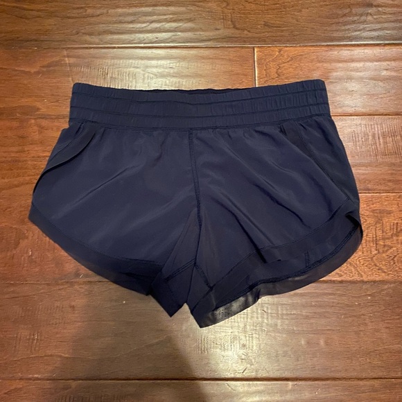 Lululemon Anew shorts 8 - Picture 1 of 3